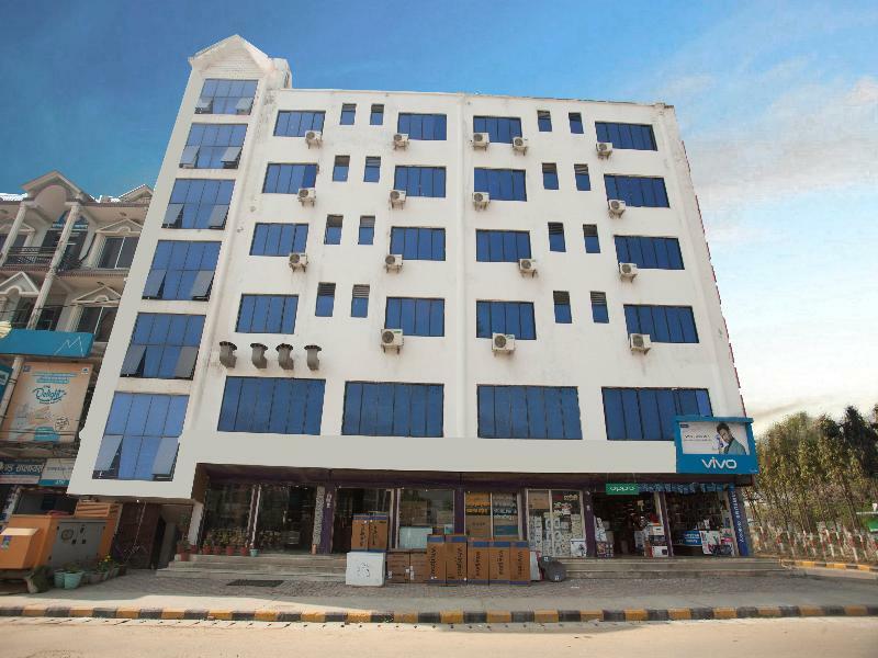 Banke Oyo 343 Pop Life Hotel المظهر الخارجي الصورة